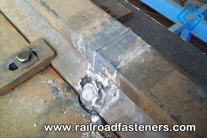 Welded joint of steel rail